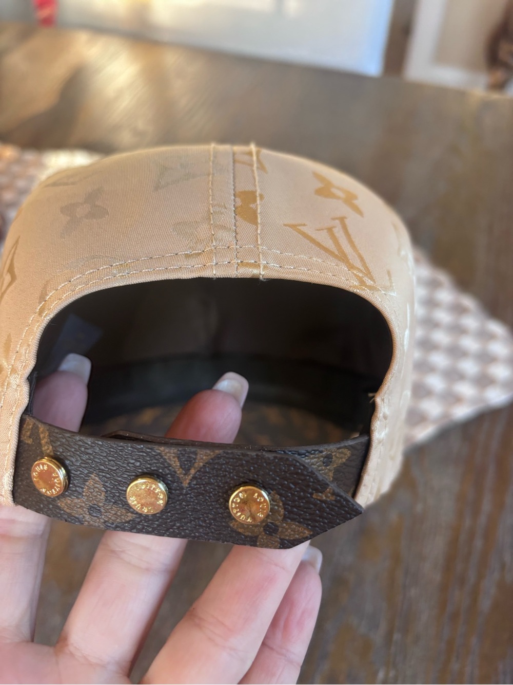Fashion LV Two-Tone Monogram Cap - Beige & Brown with Louis Vuitton Dustbag - Picture 6 of 8